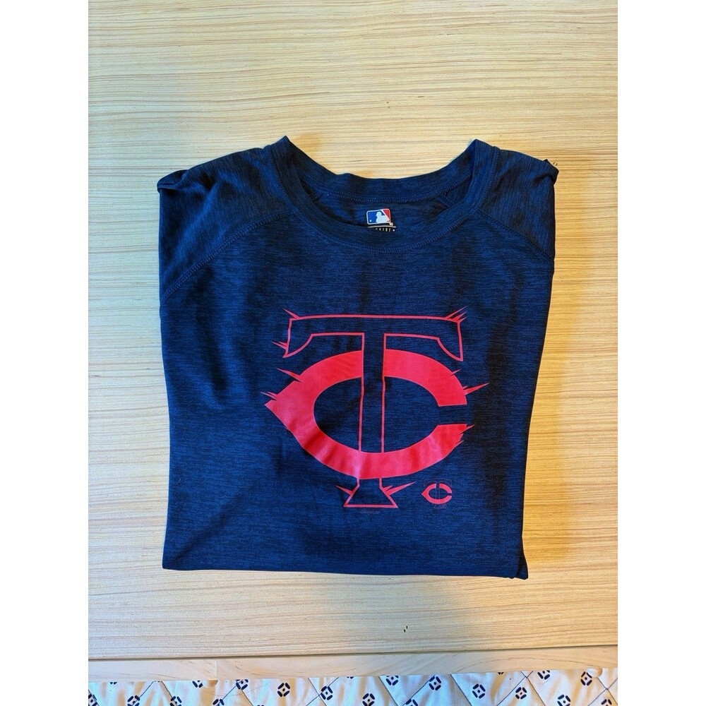 Minnesota Twins‎ MLB Men's Large Navy Blue Athletic Performance T-Shirt Red Logo - Picture 3 of 4